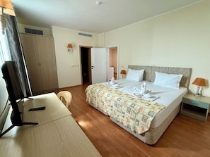 Desk, free WiFi - Grand Hotel Nirvana - Sunny Beach (Nessebar)