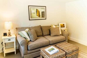 더블룸, 정원 전망 | 거실 공간