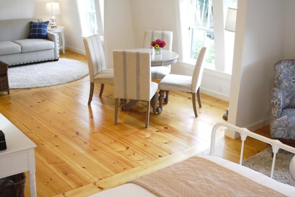 Suite, Sea View | Interior - Oakland House Seaside Inn & Cottages (Brooksville)