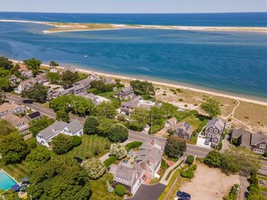 Exterior - Walk to Famous Chatham Lighthouse Beach (Chatham)