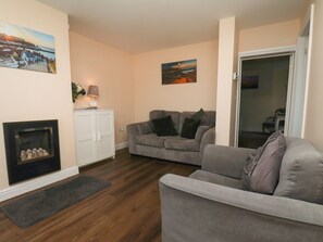 Living area - Marina Side (Whitby)