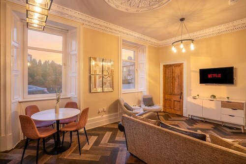 2BR for 4, Free Parking, Nr Dalhousie Castle