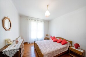 2 chambres, fer et planche à repasser, Wi-Fi