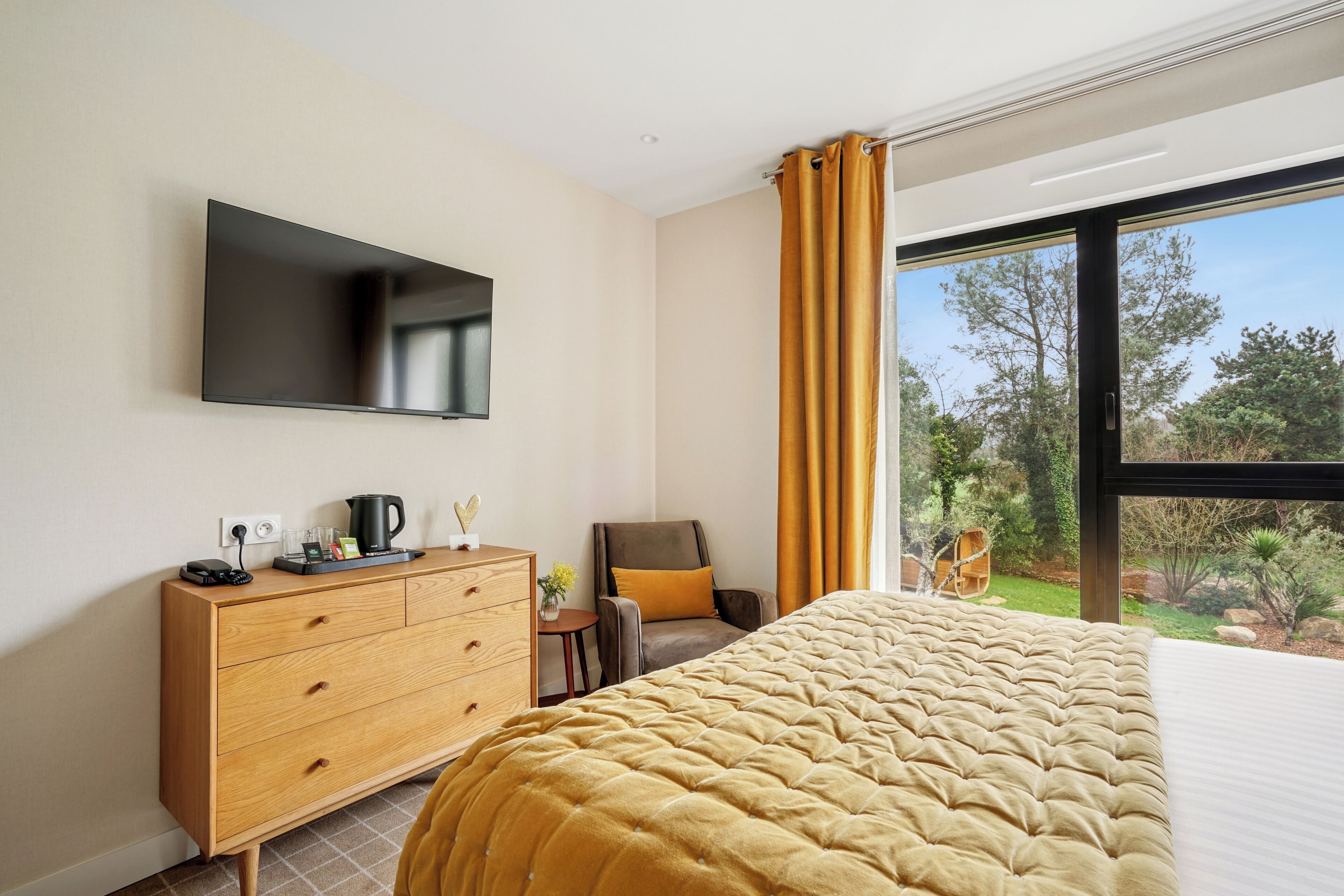 Habitación doble superior | Cortinas opacas y wifi gratis