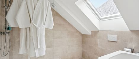 Chambre luxueuse double | Salle de bain | Pantoufles
