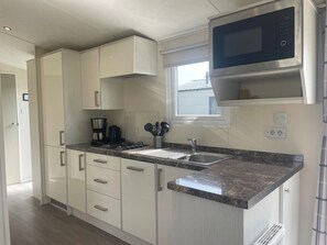 House | Private kitchen - Getaway With Garden & Parking (West-Graftdijk)