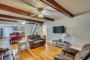 House (4 Bedrooms) | Interior