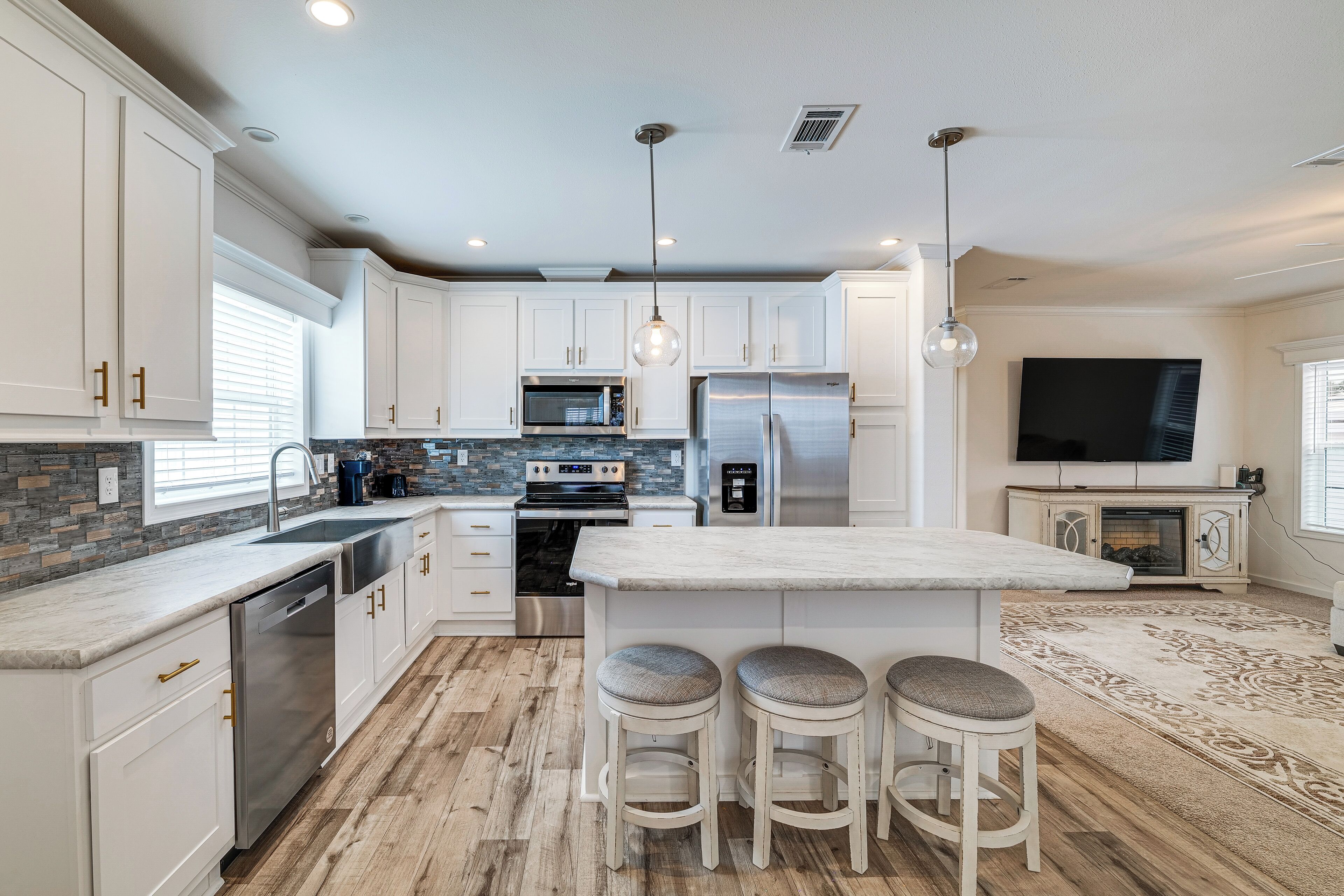 House (3 Bedrooms) | Interior