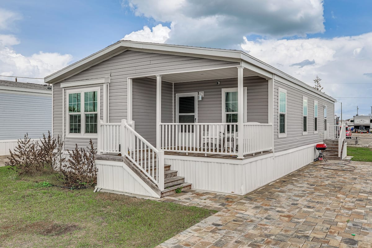 House (3 Bedrooms) | Front of property