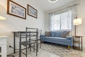 Apartment (0 Bedroom) | Interior - Dog-friendly Unit w/ Pool Access in Pompano Beach! (Pompano Beach)
