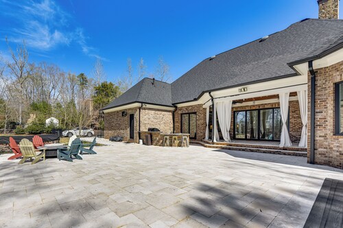 Luxe Extended Stay w/ Swim Spa in Indian Land!