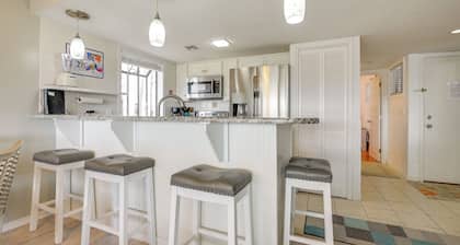 Coastal Sun & Poolside Fun: Myrtle Beach Condo!