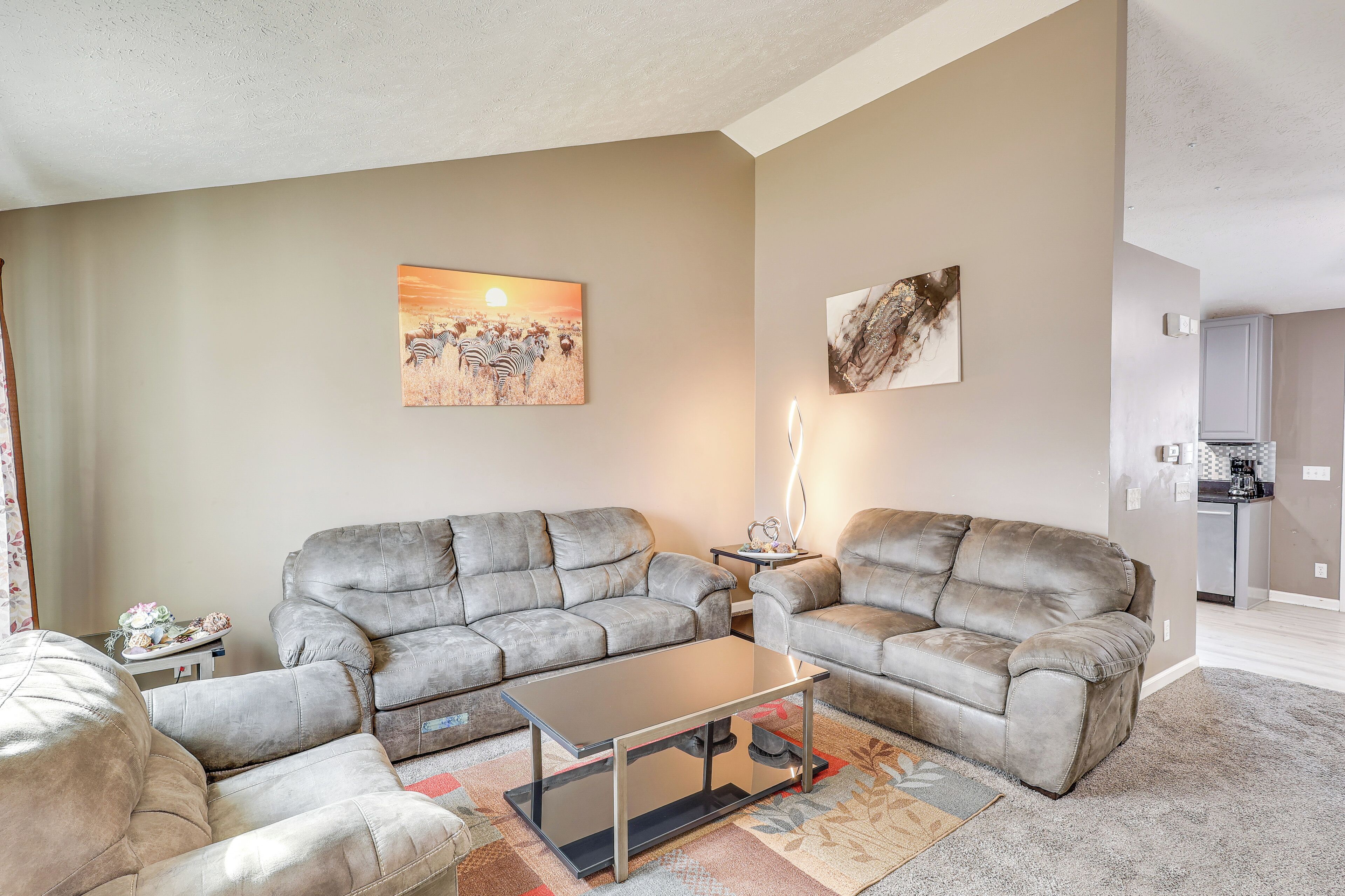 House (4 Bedrooms) | Interior