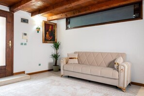 Living area - Apartament 5 (Timișoara)