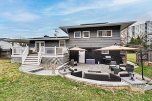 House (5 Bedrooms) | Interior - Group Getaway! Modern Silver Spring Home w/ Yard (Silver Spring)