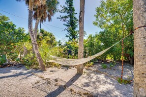 Interior - Modern Canal-front Gem w/ Lanai + Dock in Sanibel (Sanibel)