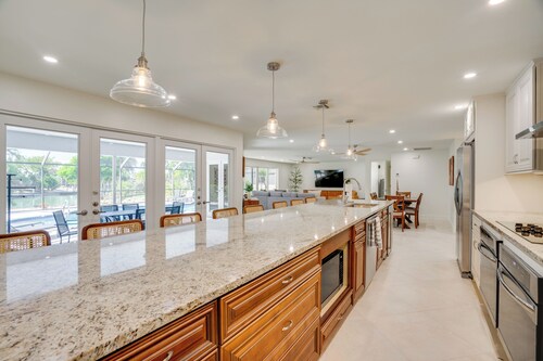 Modern Canal-front Gem w/ Lanai + Dock in Sanibel