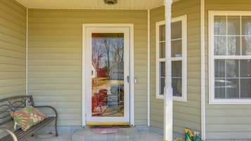 House (4 Bedrooms) | Interior