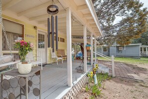 Interior - Payson Pines & Porch Vibes: Cool High Country Base (Payson)