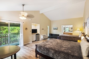 Front of property - Wooded Lake of the Ozarks Studio w/ Pool Access (Osage Beach)