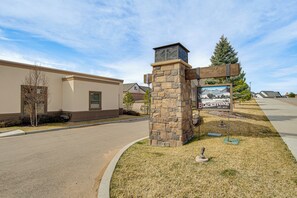 Interior - Hike, Golf & Unwind! Mtn-view Cedar City Townhome (Cedar City)
