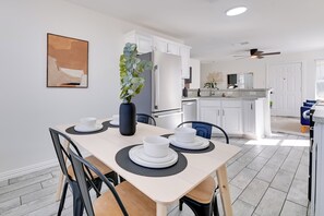 Interior - Walk to Mckinney Square! Couples Retreat w/ Yard (McKinney)