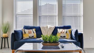 Apartment (1 Bedroom) | Interior