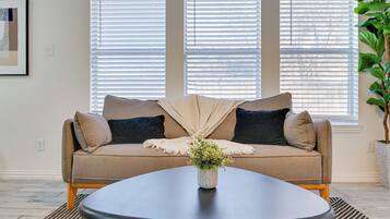 House (1 Bedroom) | Interior