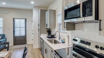 Apartment (1 Bedroom) | Interior