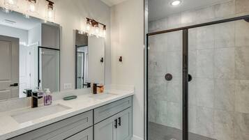 Nhà (4 Bedrooms) | Nội thất