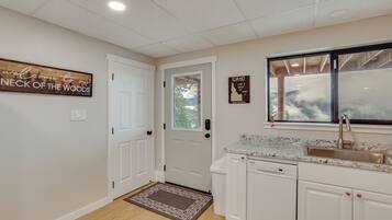 Huoneisto (2 Bedrooms) | Sisätilat