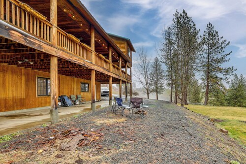 All-season Mtn Retreat! 5 Mi to Dtwn Grangeville