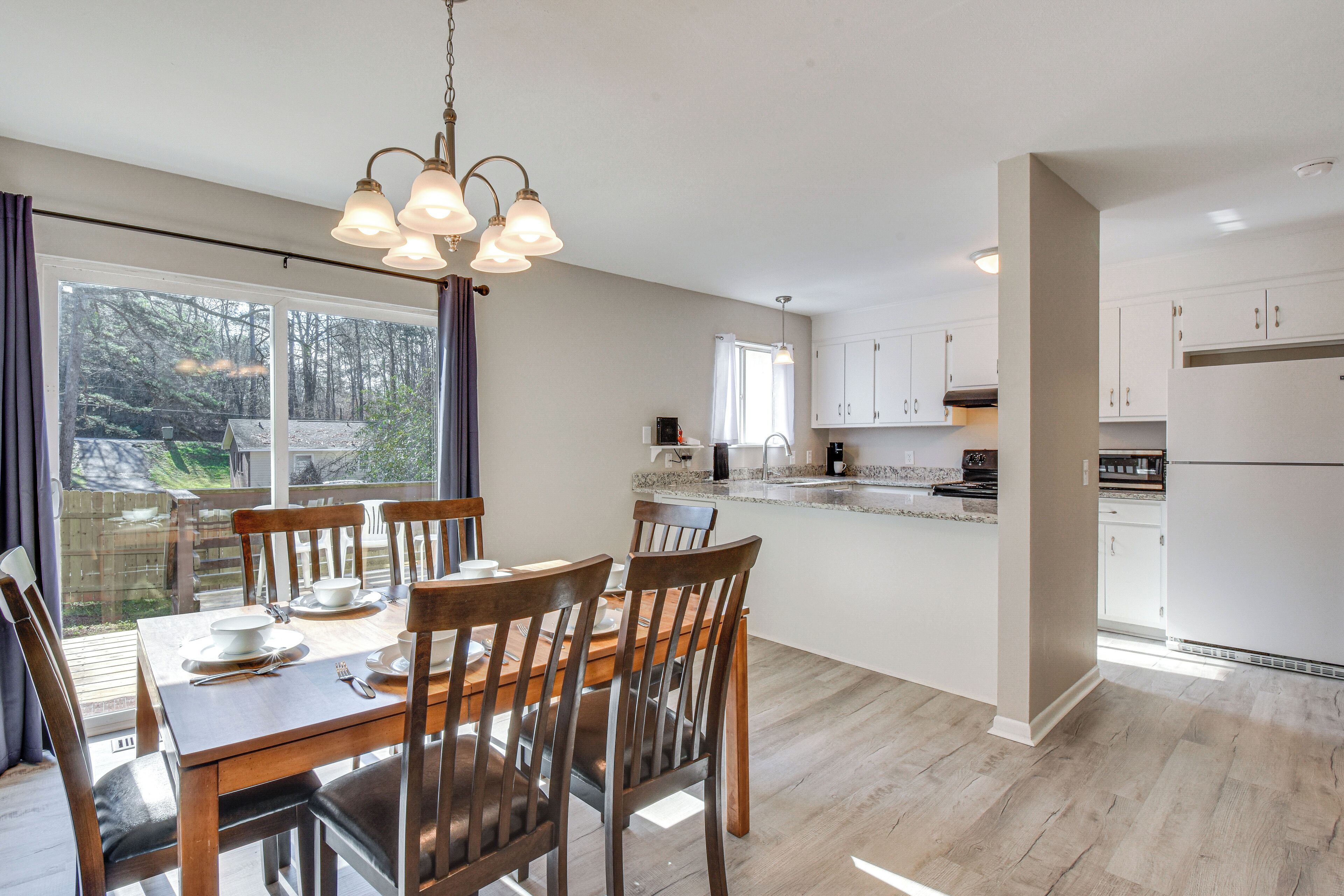 Apartemen (3 Bedrooms) | Bagian depan properti