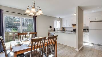 Apartemen (3 Bedrooms) | Bagian depan properti