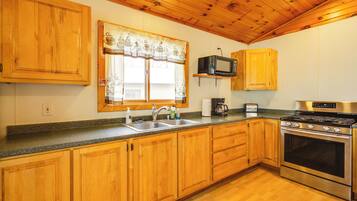 House (3 Bedrooms) | Bahagian dalam