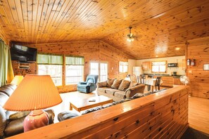 House (3 Bedrooms) | Interior - Lakefront Duplex in Northwoods: Anglers Haven! (Pearson)