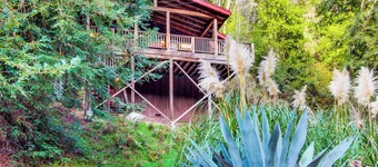 Rustic Mtn-view Home w/ Wood Stove: Dog Friendly