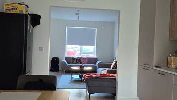 Room, 1 Bedroom | Living room