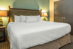 Room - Bluegreen Christmas Mtn Village -2 Bedroom Cottage (Wisconsin Dells)