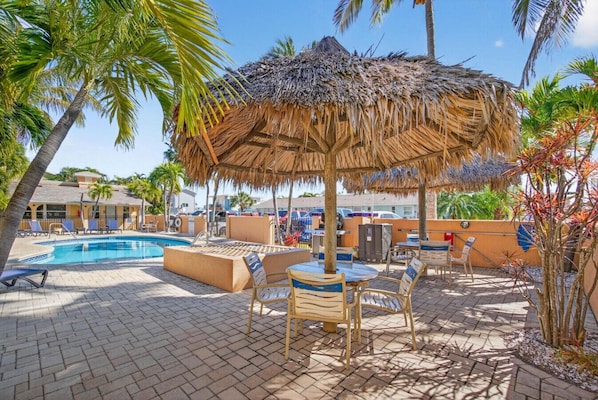 Pool - Coconut Villa`s - Suite 10 (Redington Shores)