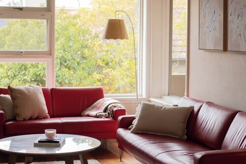Enjoy a stylish and comfortable stay in this beautifully presented, centrally located<br>apartment—perfect for families, professionals, or weekend getaways.
