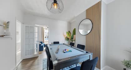 Stylish and Cosy 3Bd- WiFi- Long Stay Ready