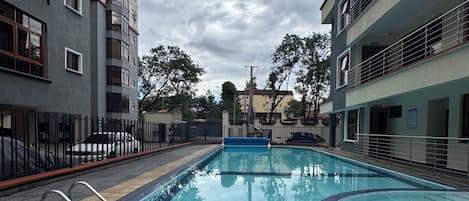 Piscine extérieure, piscine chauffée