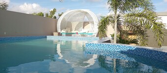 Peaceful king bed guestroom with AC close to Curacao International Airport