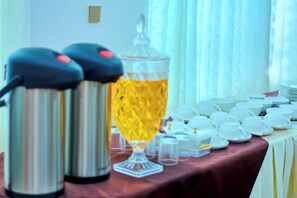 Food and drink - SUMNI HOTEL (Arusha)