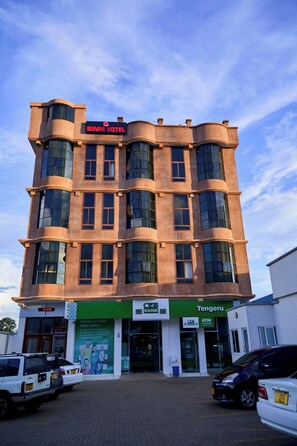 Front of property - SUMNI HOTEL (Arusha)
