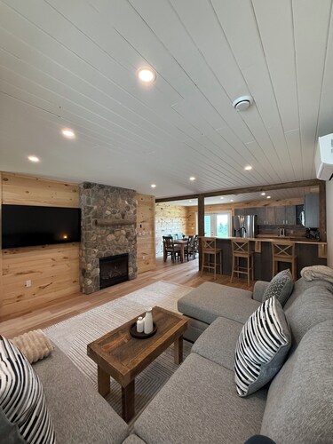 Luxury Beach Front Villa - Cleaveland Beach 69