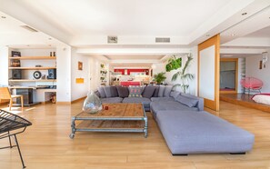 Living area - AGORA LOFT Acropolis View (Athens)