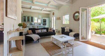 Villa Les Tortues Bleues heated pool 28° air conditioning