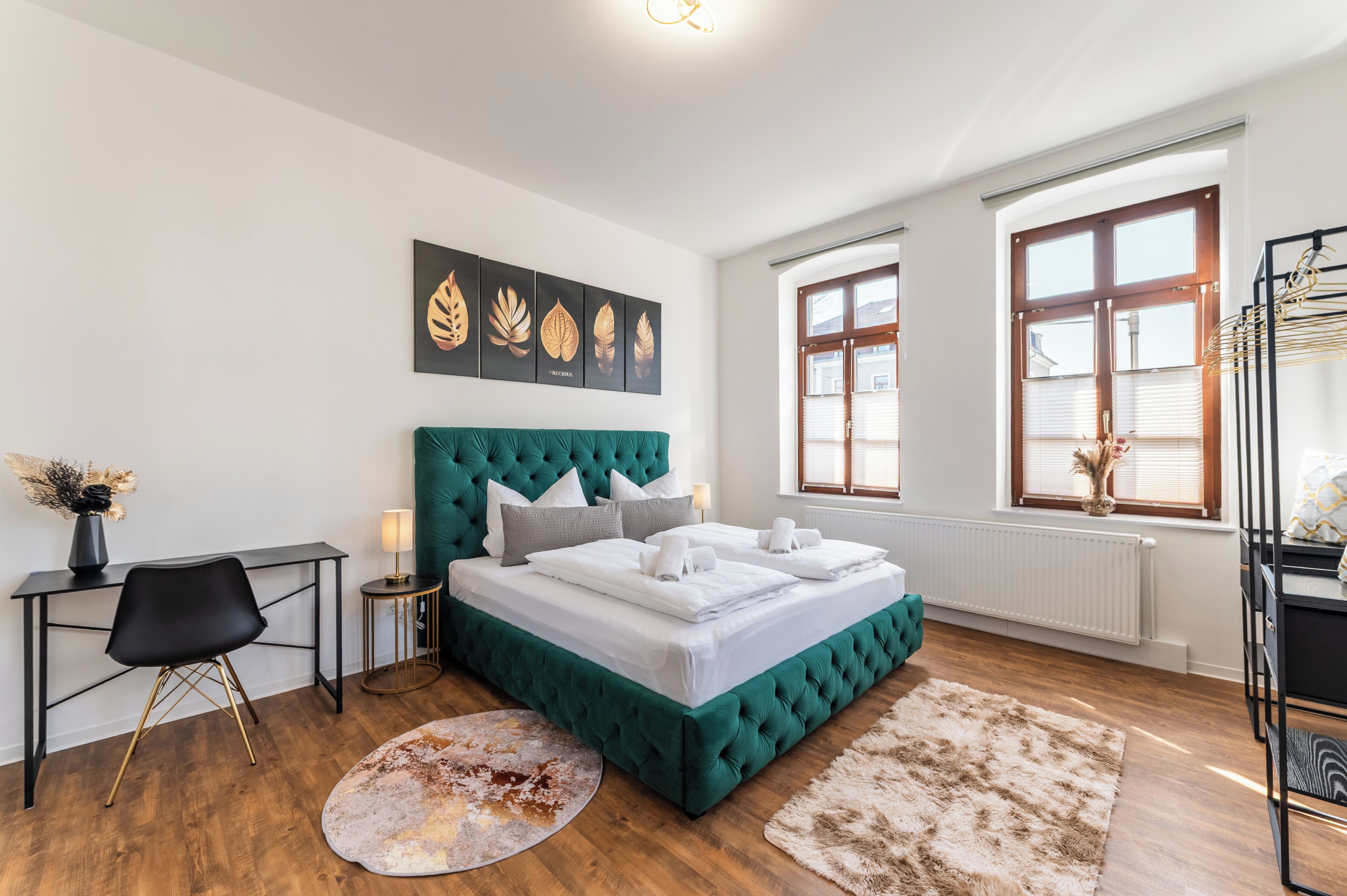 Comfort-Apartment, 1 King-Bett | Schreibtisch, laptopgeeigneter Arbeitsplatz, Verdunkelungsvorhänge